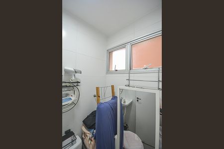 Apartamento à venda com 69m², 2 quartos e 1 vaga Apartamento à venda com 69m², 2 quartos e 1 vagaBanheiro de serviço