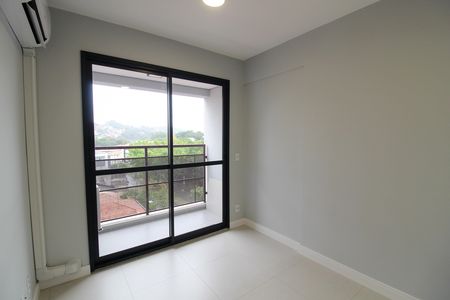 Apartamento à venda com 36m², 2 quartos e sem vaga Apartamento à venda com 36m², 2 quartos e sem vagaSala