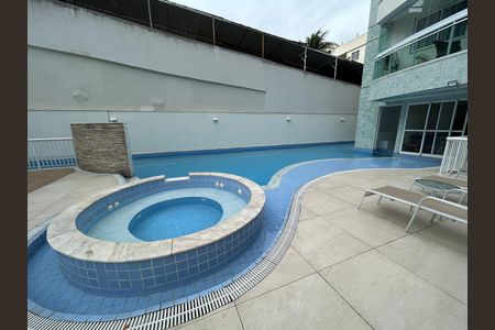 Apartamento para alugar com 68m², 2 quartos e 1 vagaÁrea comum - Piscina