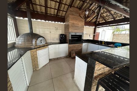 Apartamento para alugar com 68m², 2 quartos e 1 vagaÁrea comum - Churrasqueira