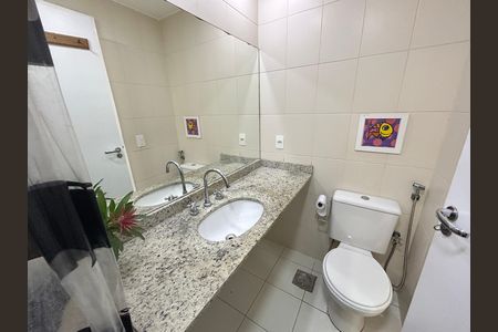 Apartamento para alugar com 68m², 2 quartos e 1 vagaBanheiro Social