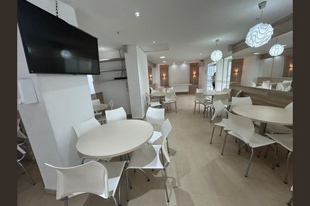 Apartamento para alugar com 68m², 2 quartos e 1 vagaÁrea comum - Salão de festas