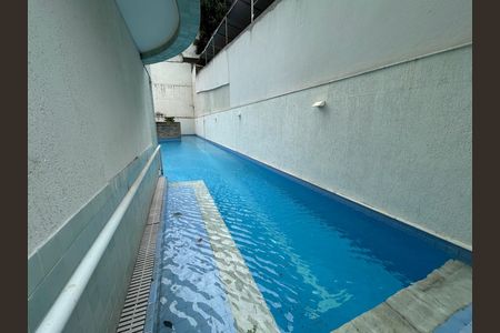 Apartamento para alugar com 68m², 2 quartos e 1 vagaÁrea comum - Piscina