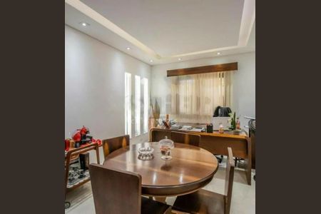 Casa à venda com 3 quartos, 232m² em Campo Belo, São Paulo