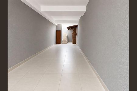 Casa para alugar com 170m², 3 quartos e 5 vagas Casa para alugar com 170m², 3 quartos e 5 vagasCorredor