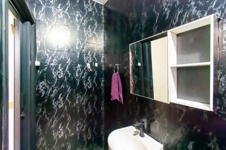 Casa para alugar com 50m², 2 quartos e sem vaga Casa para alugar com 50m², 2 quartos e sem vagaBanheiro