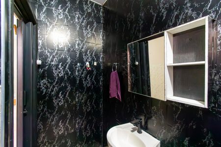 Casa para alugar com 50m², 2 quartos e sem vaga Casa para alugar com 50m², 2 quartos e sem vagaBanheiro