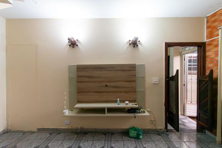 Casa para alugar com 50m², 2 quartos e sem vaga Casa para alugar com 50m², 2 quartos e sem vagaSala