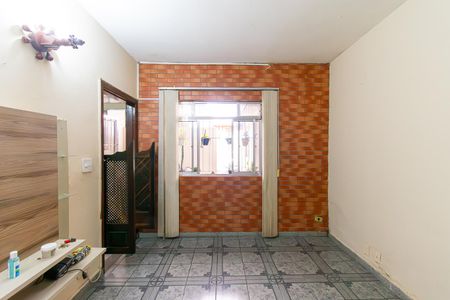 Sala de casa para alugar com 2 quartos, 50m² em Vila Bertioga, São Paulo