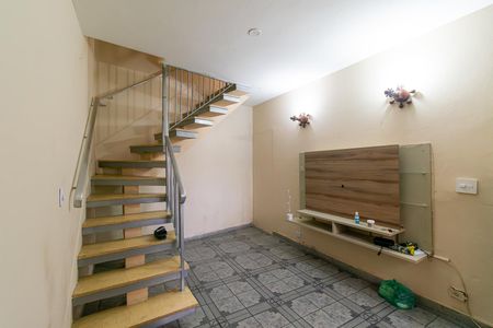 Sala de casa para alugar com 2 quartos, 50m² em Vila Bertioga, São Paulo