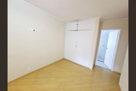 Foto 05 de apartamento para alugar com 3 quartos, 134m² em Itaim Bibi, São Paulo