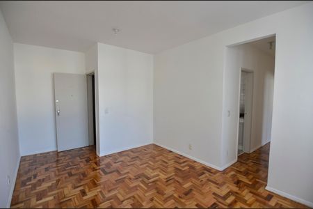Sala de apartamento para alugar com 2 quartos, 70m² em Tijuca, Rio de Janeiro
