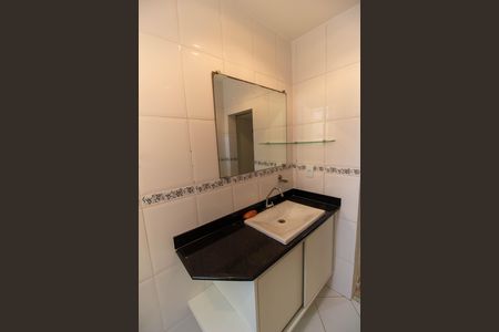 Apartamento à venda com 70m², 2 quartos e 1 vaga Apartamento à venda com 70m², 2 quartos e 1 vagaBanheiro da Suíte