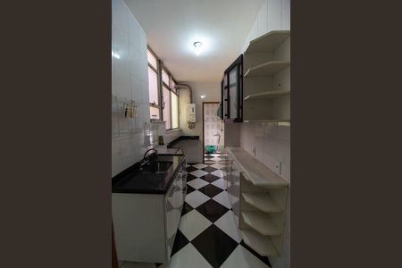 Apartamento à venda com 70m², 2 quartos e 1 vaga Apartamento à venda com 70m², 2 quartos e 1 vagaCozinha e Área de Serviço