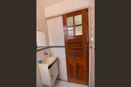 Apartamento à venda com 70m², 2 quartos e 1 vaga Apartamento à venda com 70m², 2 quartos e 1 vagaBanheiro Social