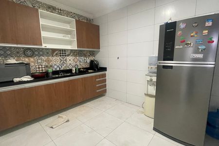 Cozinha de casa de condomínio para alugar com 2 quartos, 69m² em Jardim Primavera, Duque de Caxias