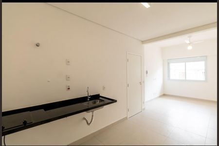 Foto 01 de kitnet/studio para alugar com 1 quarto, 25m² em Brás, São Paulo