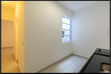 Foto 02 de kitnet/studio para alugar com 1 quarto, 25m² em Brás, São Paulo