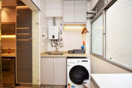 Apartamento à venda com 102m², 2 quartos e 1 vaga Apartamento à venda com 102m², 2 quartos e 1 vagalavanderia