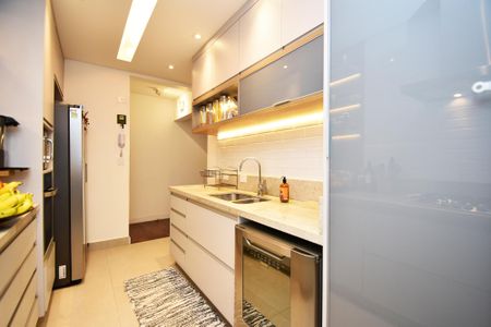 Apartamento à venda com 102m², 2 quartos e 1 vaga Apartamento à venda com 102m², 2 quartos e 1 vagacozinha