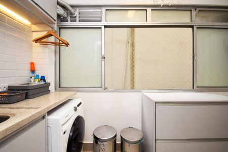 Apartamento à venda com 102m², 2 quartos e 1 vaga Apartamento à venda com 102m², 2 quartos e 1 vagalavanderia
