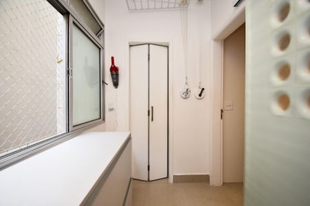 Apartamento à venda com 102m², 2 quartos e 1 vaga Apartamento à venda com 102m², 2 quartos e 1 vagalavanderia