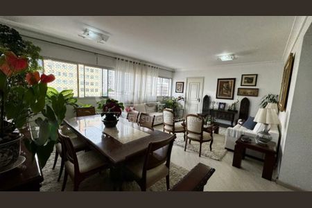 Apartamento à venda com 162m², 4 quartos e 2 vagas