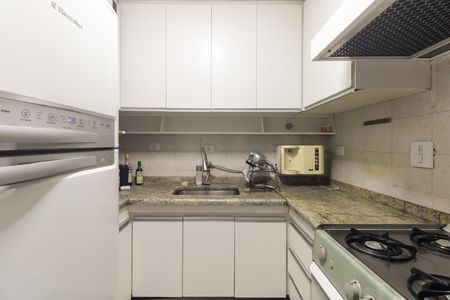 Apartamento para alugar com 63m², 2 quartos e 1 vagaCozinha 