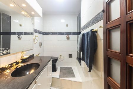 Apartamento para alugar com 63m², 2 quartos e 1 vagaBanheiro 