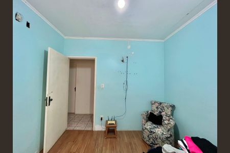 Casa à venda com 217m², 4 quartos e 5 vagas Casa à venda com 217m², 4 quartos e 5 vagasQuarto 2