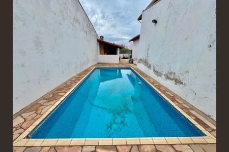 Piscina de casa à venda com 4 quartos, 217m² em Parque da Figueira, Campinas