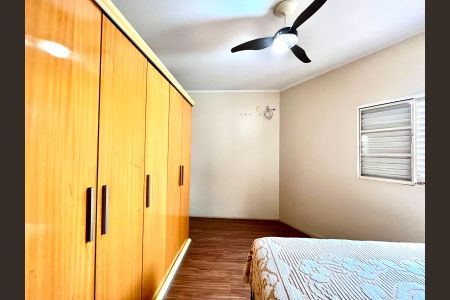 Casa à venda com 217m², 4 quartos e 5 vagas Casa à venda com 217m², 4 quartos e 5 vagasSuíte