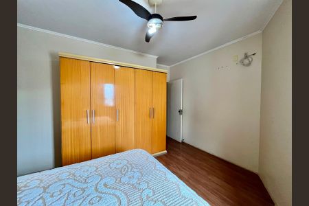 Casa à venda com 217m², 4 quartos e 5 vagas Casa à venda com 217m², 4 quartos e 5 vagasSuíte