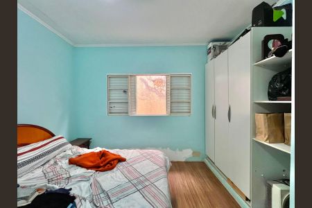 Casa à venda com 217m², 4 quartos e 5 vagas Casa à venda com 217m², 4 quartos e 5 vagasQuarto 2