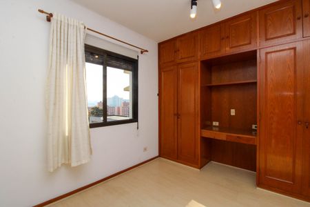 Apartamento para alugar com 170m², 3 quartos e 3 vagasSuíte 1