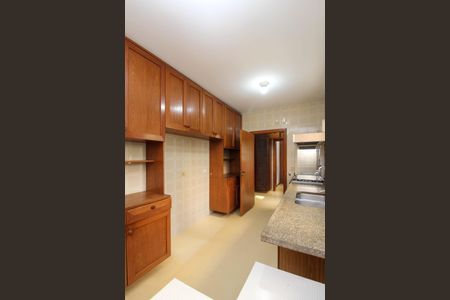Apartamento para alugar com 170m², 3 quartos e 3 vagasCozinha 