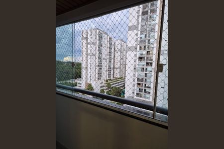 Apartamento à venda com 65m², 3 quartos e 1 vaga Apartamento à venda com 65m², 3 quartos e 1 vagaVaranda