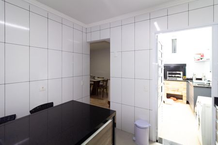 Casa à venda com 82m², 3 quartos e 2 vagas Casa à venda com 82m², 3 quartos e 2 vagasCozinha