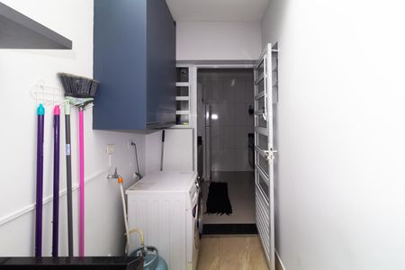 Casa à venda com 82m², 3 quartos e 2 vagas Casa à venda com 82m², 3 quartos e 2 vagasÁrea de Serviço