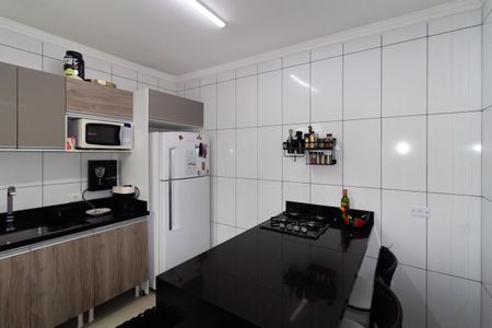 Casa à venda com 82m², 3 quartos e 2 vagas Casa à venda com 82m², 3 quartos e 2 vagasCozinha