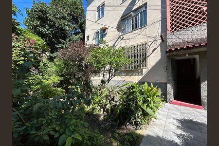 Apartamento à venda com 65m², 3 quartos e sem vagaÁrea comum