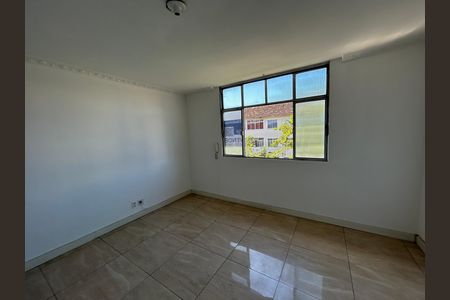 Sala de apartamento à venda com 3 quartos, 65m² em Inhaúma, Rio de Janeiro
