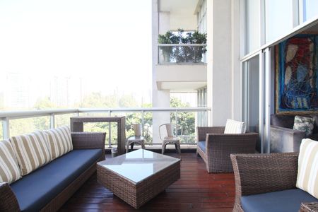 Apartamento para alugar com 97m², 2 quartos e 2 vagasVaranda