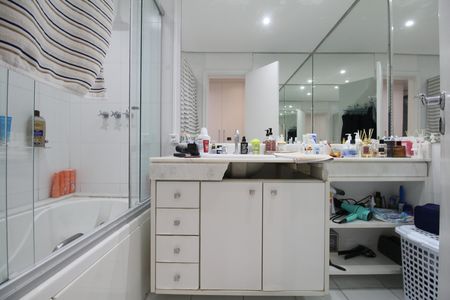 Apartamento para alugar com 97m², 2 quartos e 2 vagasBanheiro da Suíte