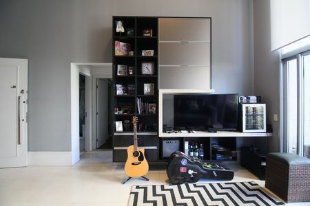 Apartamento para alugar com 97m², 2 quartos e 2 vagasSala
