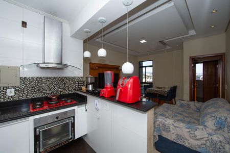 COZINHA de apartamento à venda com 3 quartos, 77m² em Dom Cabral, Belo Horizonte