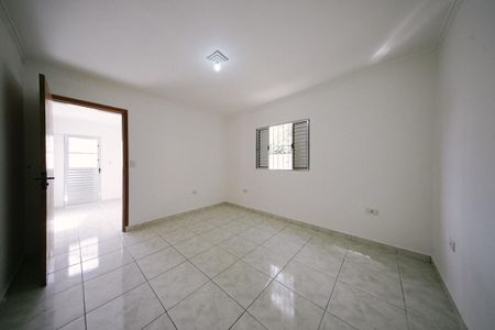 Quarto 1 de casa para alugar com 2 quartos, 50m² em Parque Boturussu, São Paulo