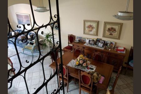 Casa à venda com 3 quartos, 159m² em Jardim Prudência, São Paulo