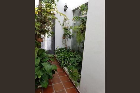 Casa à venda com 3 quartos, 159m² em Jardim Prudência, São Paulo