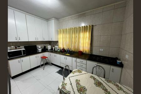 Casa à venda com 3 quartos, 360m² em Jardim Dom Bosco, São Paulo